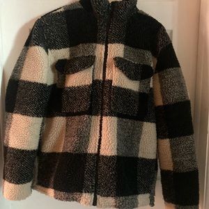 American Eagle Black and white Sherpa jacket